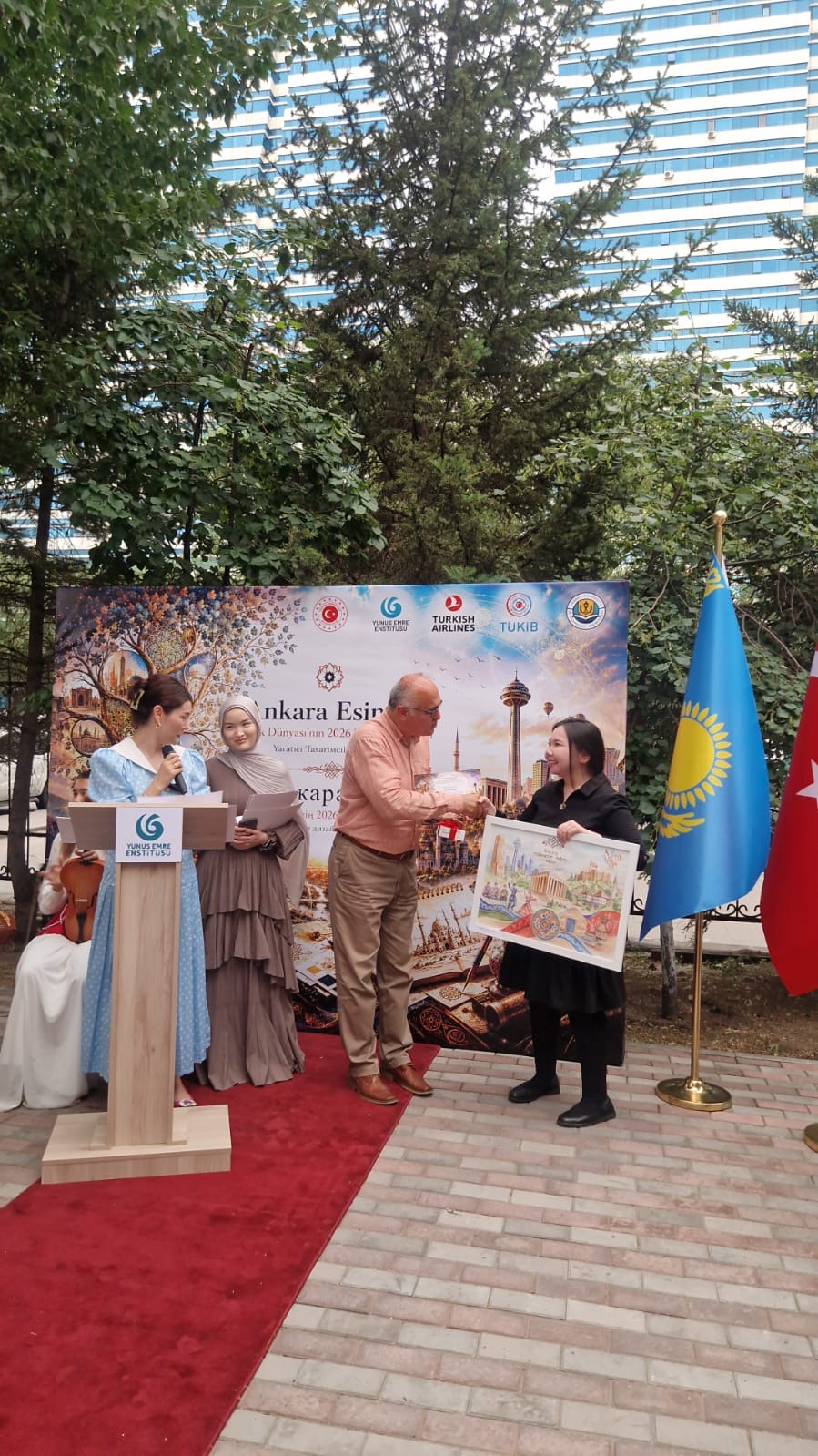 3-курс студенті Күлпеисова Баян бағалы сыйлықпен марапатталды.